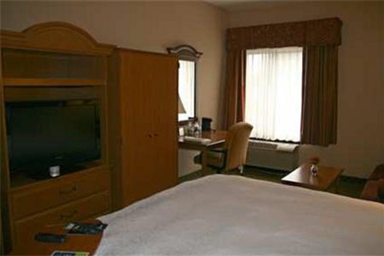 Hampton Inn Eau Claire Exteriér fotografie